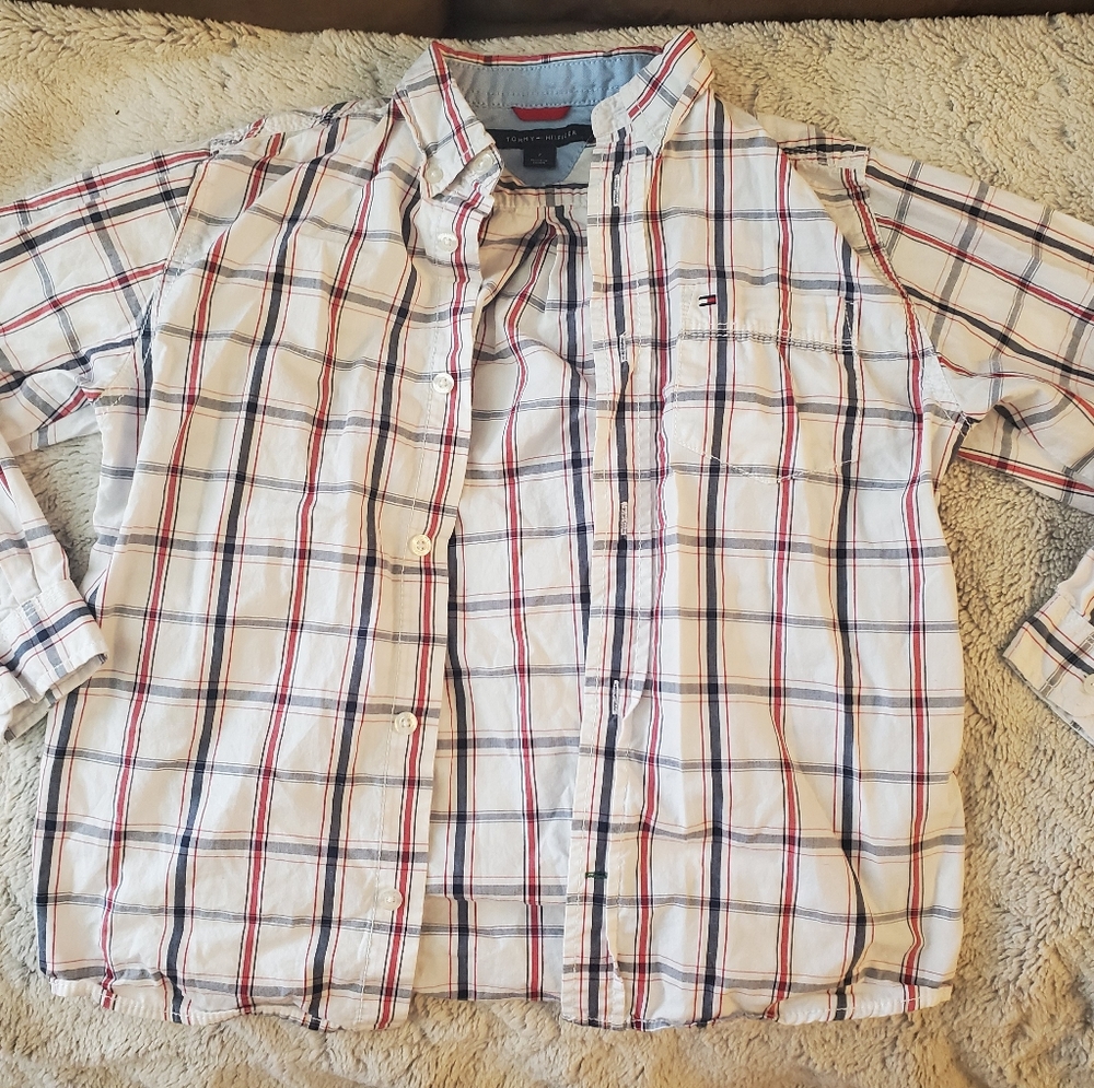 Boys size 7 Tommy Hilfiger button down shirt